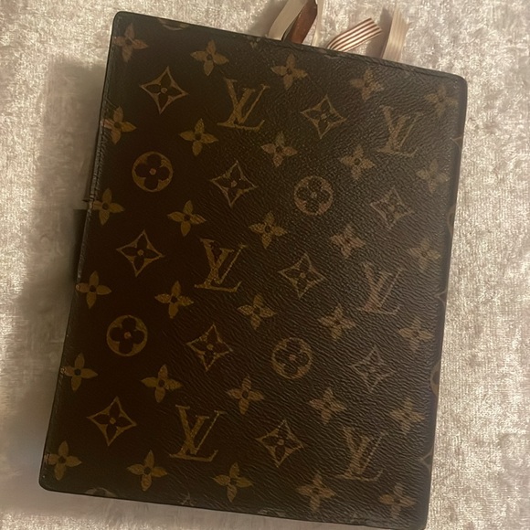 🟫⬜️🟫Louis Vuitton🟫⬜️🟫Large Ring Agenda Monogram - 1 year old, like NEW! - Picture 8 of 10